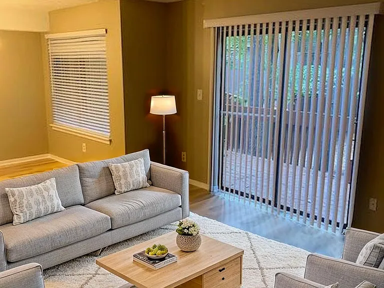 3105 Fairington Dr — Photo 14