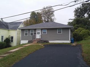 221 N Harvey Ave, Saint Louis, MO 63135