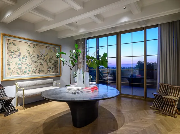 4205 Buena Vista St #302, Dallas, TX 75205