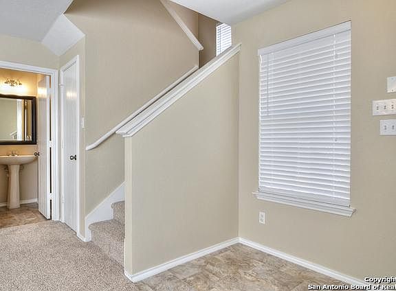 3rd image of 10707 Terrace Crst