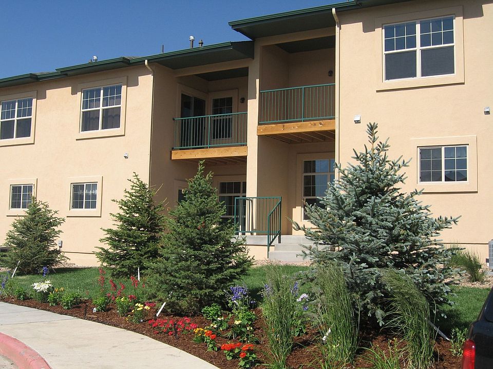 Gorgeous landscaped area behind this unit