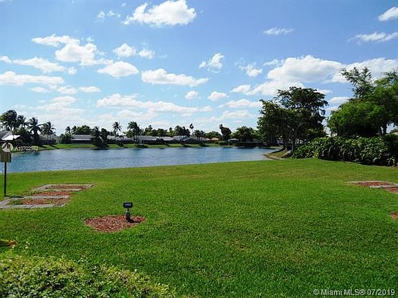 4th image of 2655 SE 20th Ct #106-D