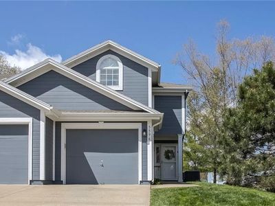 5596 NW Sunrise Meadow Ln #59D, Lees Summit, MO, 64064