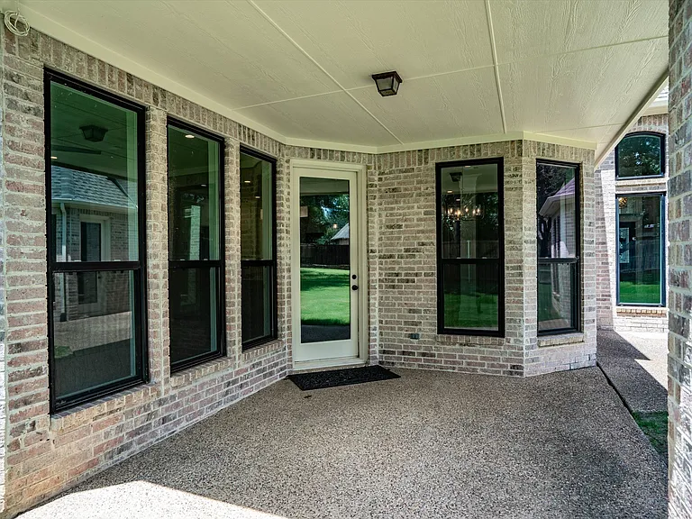 703 Verdun Ct — Photo 40