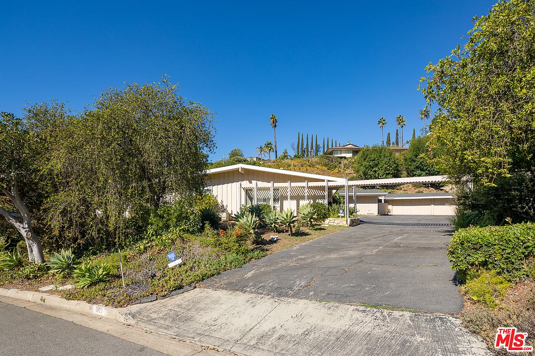 809 N Hillcrest Rd Beverly Hills Ca 90210 1077 N Hillcrest Rd, Beverly Hills, CA 90210 | Zillow