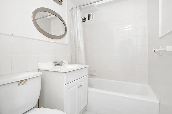 Rented by Douglas Elliman | media 15