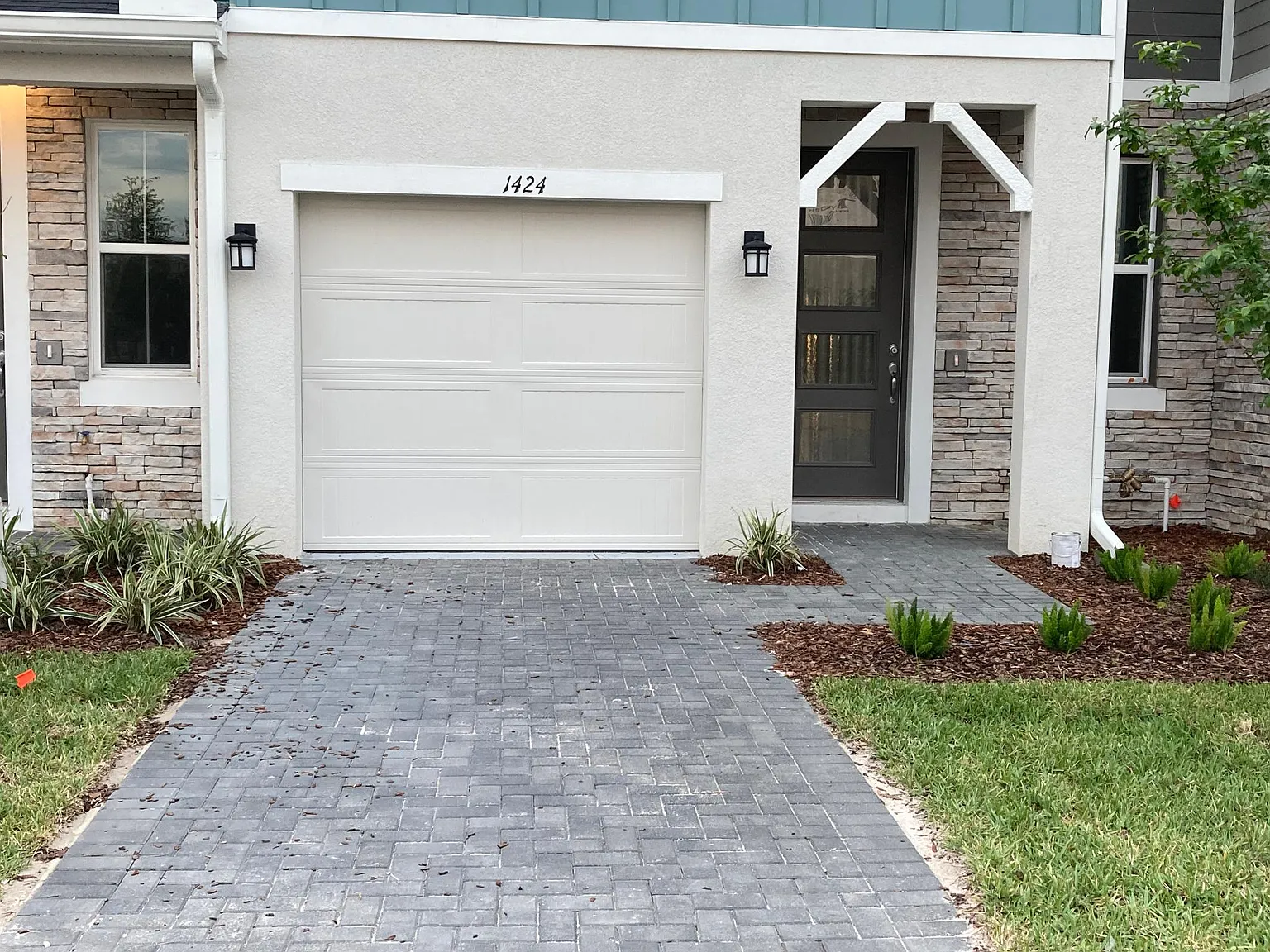 1424 Captiva Cv — Photo 1