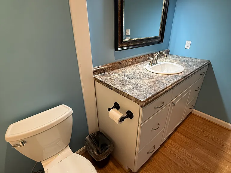 5866 Regency Dr — Photo 14