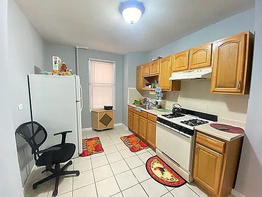 4th image of 3241 Barker Ave #Ww