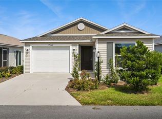 7548 Kuenher Ct, Okahumpka, FL 34762
