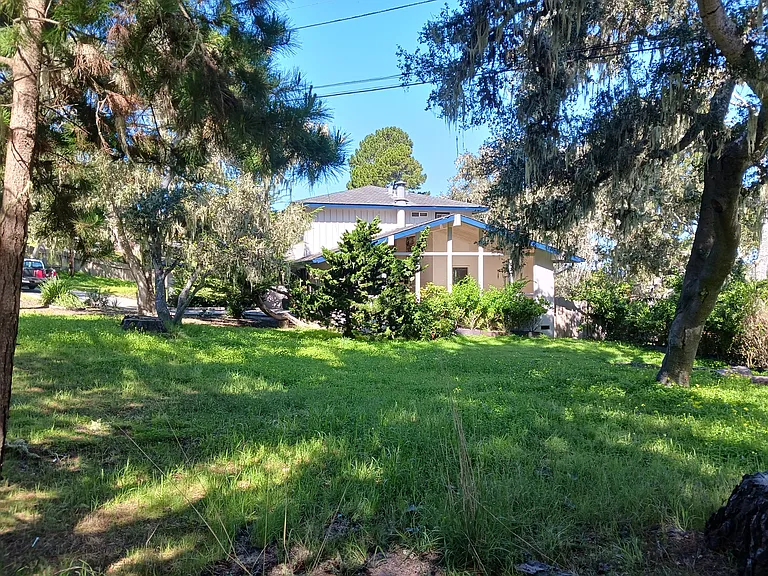 Club Rd — Photo 24