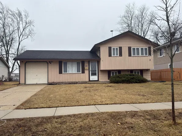 1133 Perth Dr, Schaumburg, IL 60194