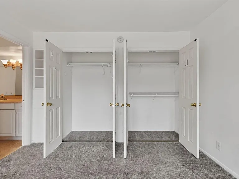 3502 Gardens East Dr #B — Photo 33