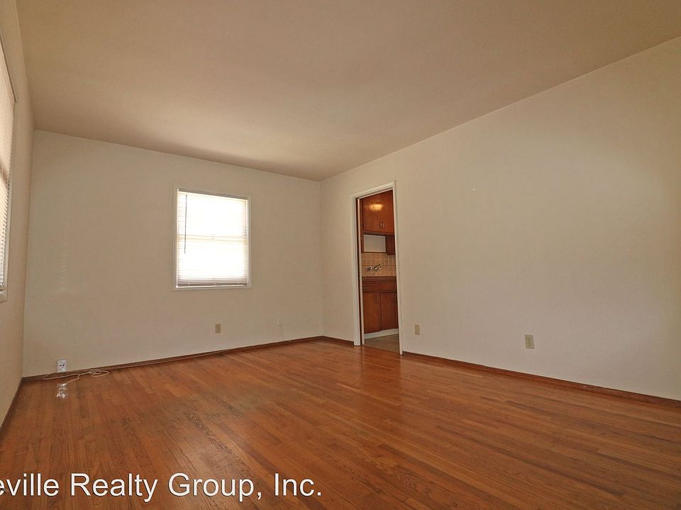 1st image of 4653 Kansas St