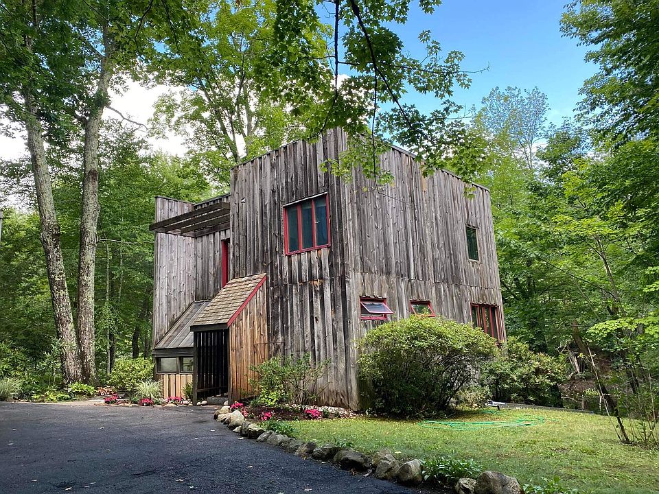 1st image of 126 Hall Road