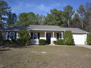 951 Park St, Loganville, GA 30052