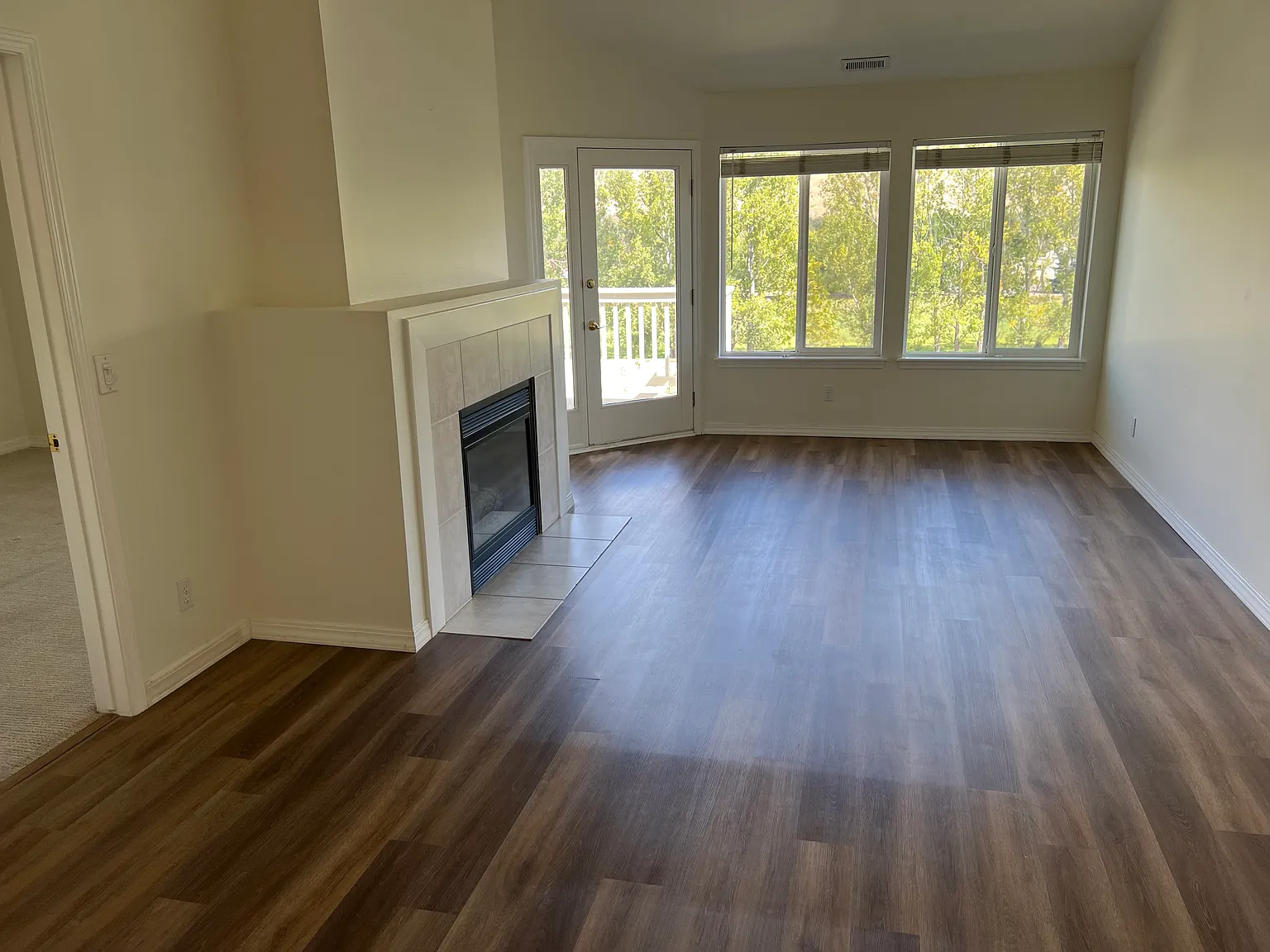 2 bed, 1360 sqft, $2,500 — Photo 4