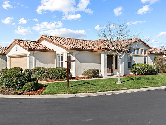 2nd image of 372 Shadow Creek Drive