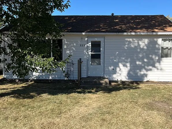 327 3rd St SE, Garrison, ND 58540