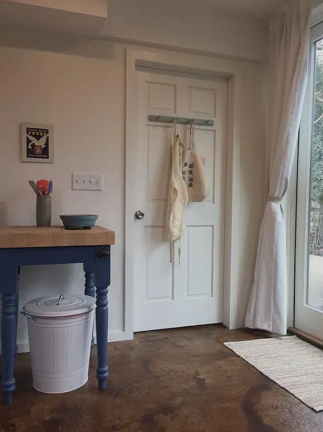 63 Magnolia Ave — Photo 2