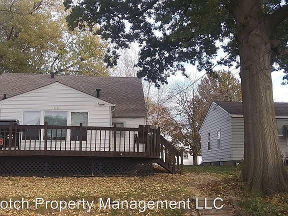3rd image of 2102 N Lincoln Ave