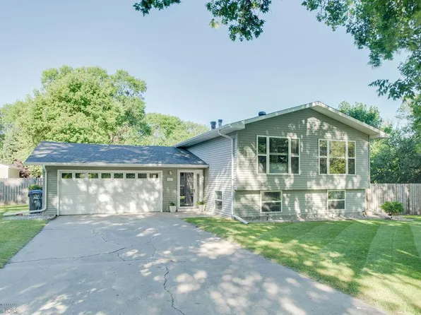 407 7th St NE, Barnesville, MN 56514
