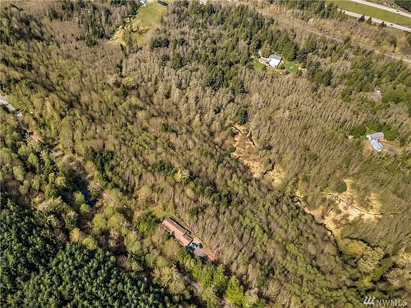 2nd image of 1075 Falls Dr