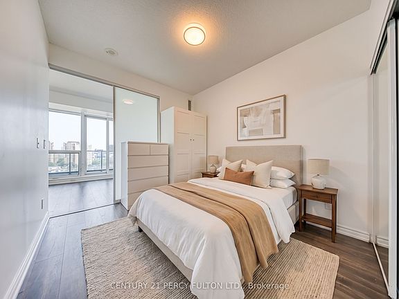 4th image of 2885 Bayview Ave #1030