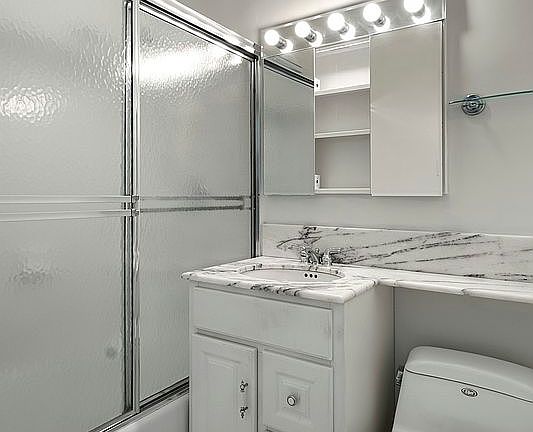 5th image of 399 E 72nd St APT 14D