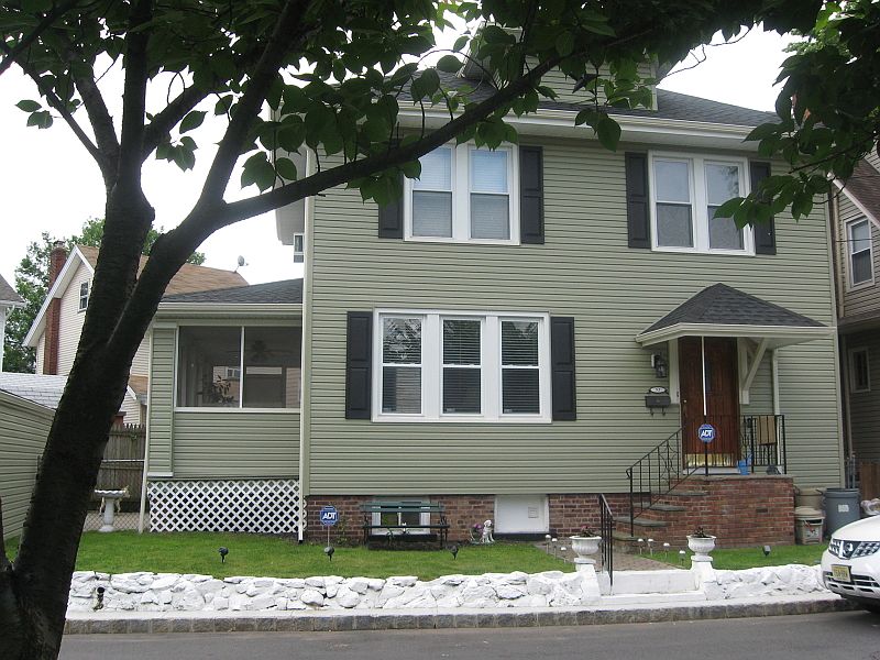1st image of 53 Parkway E