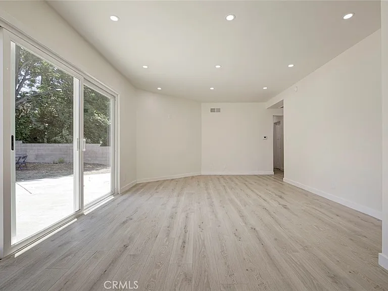 8358 Nestle Ave — Photo 5