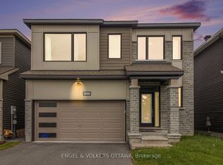 1031 Curraglass Walk, Ottawa, ON K2S 3A4