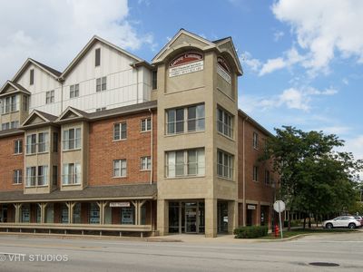 50 N Bokelman St APT 537, Roselle, IL, 60172