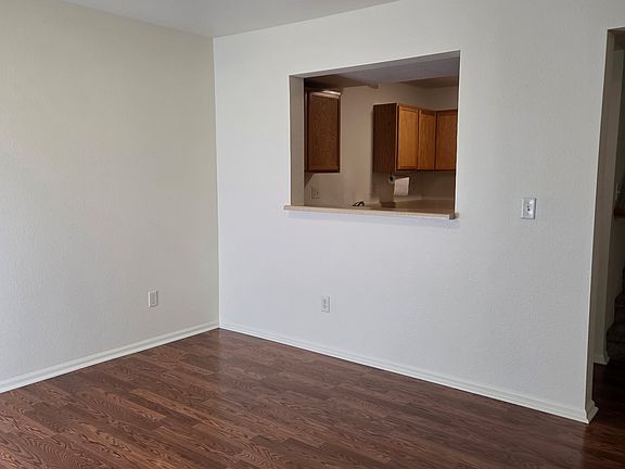 3rd image of 2900 Purcell St N #2