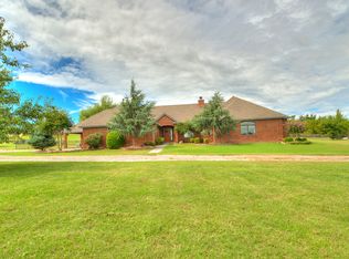 10001 N Cemetery Rd, Yukon, OK 73099