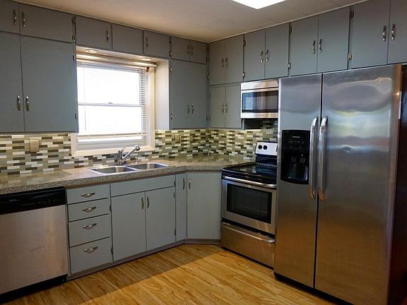 4th image of 452 5th St NW