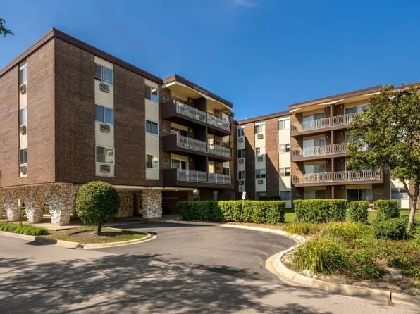 1321 S Finley Rd APT 107, Lombard, IL 60148