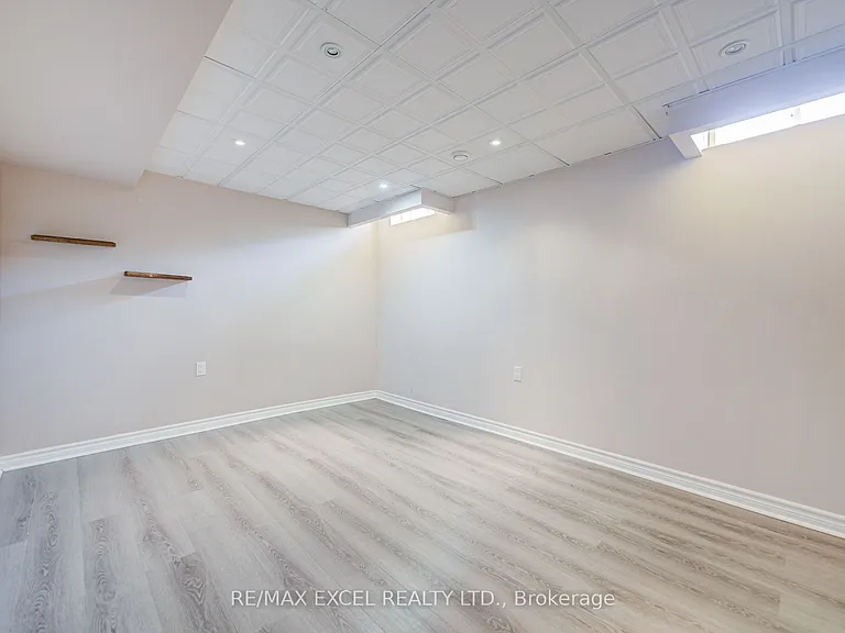 43 Beaumaris Cres — Photo 45