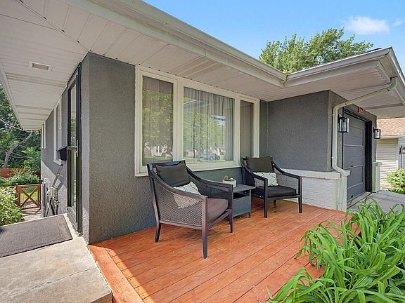 2nd image of 2725 Parkview Blvd