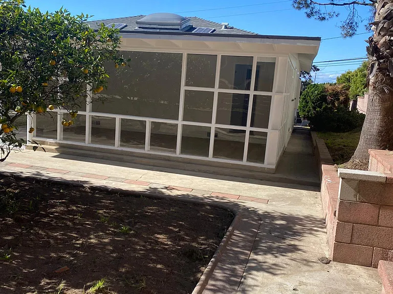 524 E Palm Ave — Photo 9