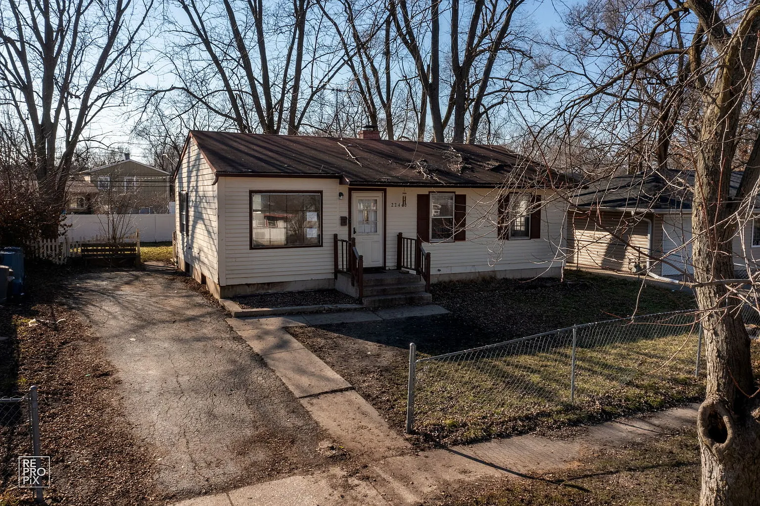 22440 Clyde Ave photo 1