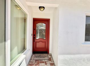 11001 Whitegate Ave, Sunland, CA 91040