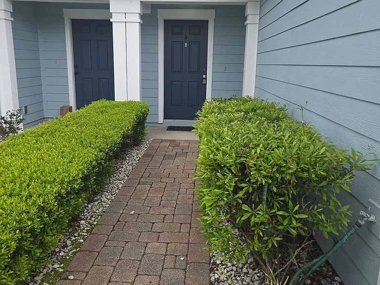 131 Islander Dr — Photo 2