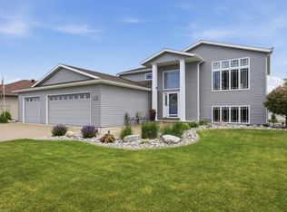 4758 43rd St S, Fargo, ND 58104
