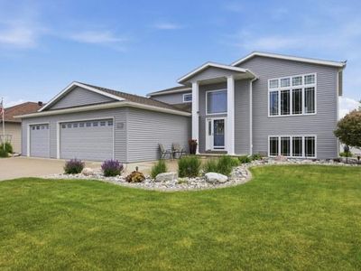 4758 43rd St S, Fargo, ND, 58104