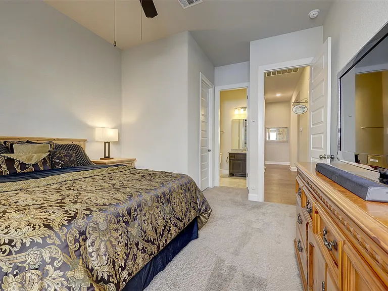 3030 Isabella Ln — Photo 36