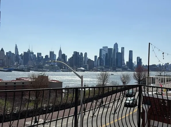 5215 Kennedy Blvd #3, West New York, NJ 07093