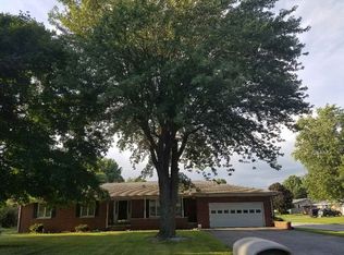 516 W Gossett Rd, Frankfort, IN 46041