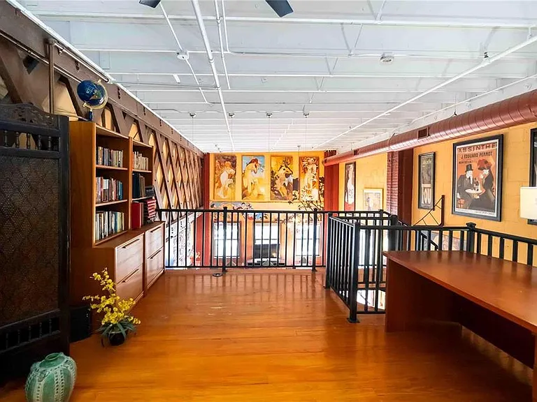 62 W Colonial Dr #301 — Photo 31