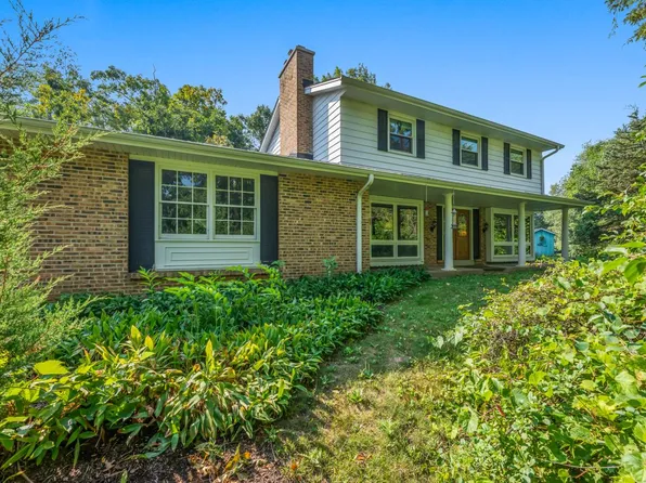 W366S4346 Highway 67, Dousman, WI 53118